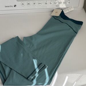 Fabletics Teal Waffle Leggings